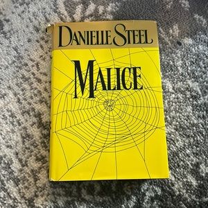 Danielle steel Malice hardback